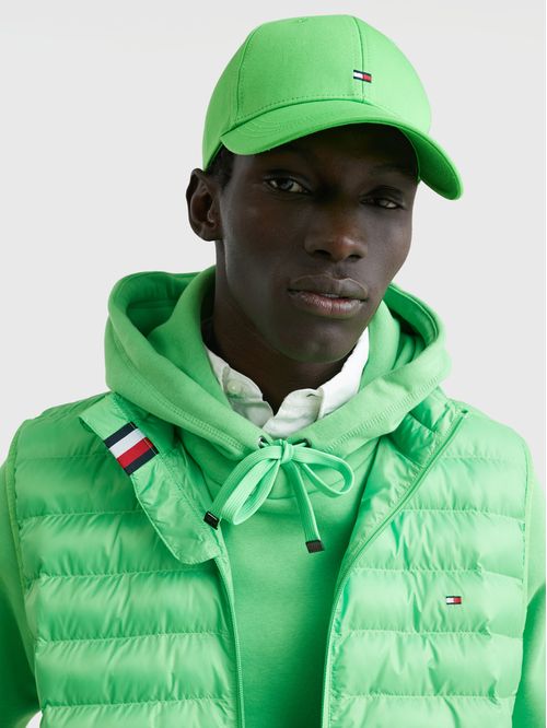 GORRA CON LOGO BORDADO