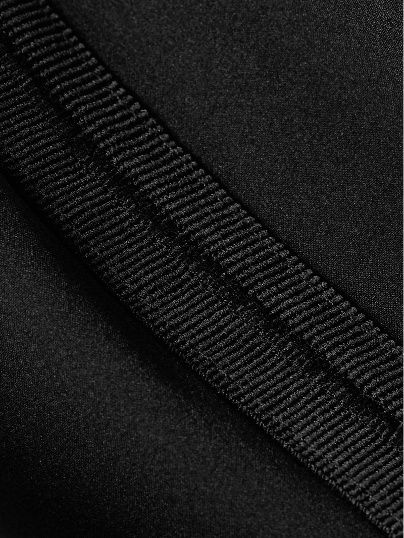 PANTALON-CORTO-DE-DEPORTE
