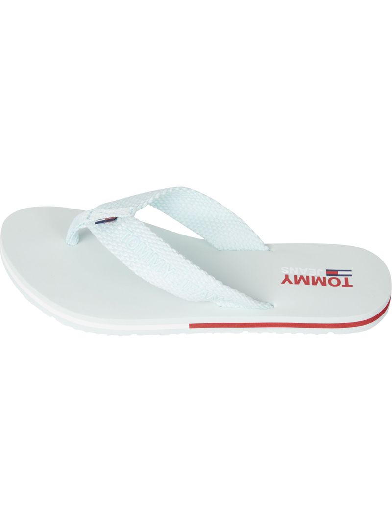 CHANCLAS-CON-TIRAS-DE-TEJIDO-TRENZADO