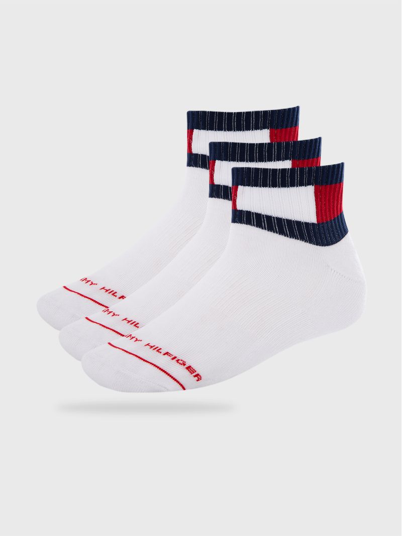 PAQUETE-DE-3-CALCETINES-CON-LOGO-BORDADO-