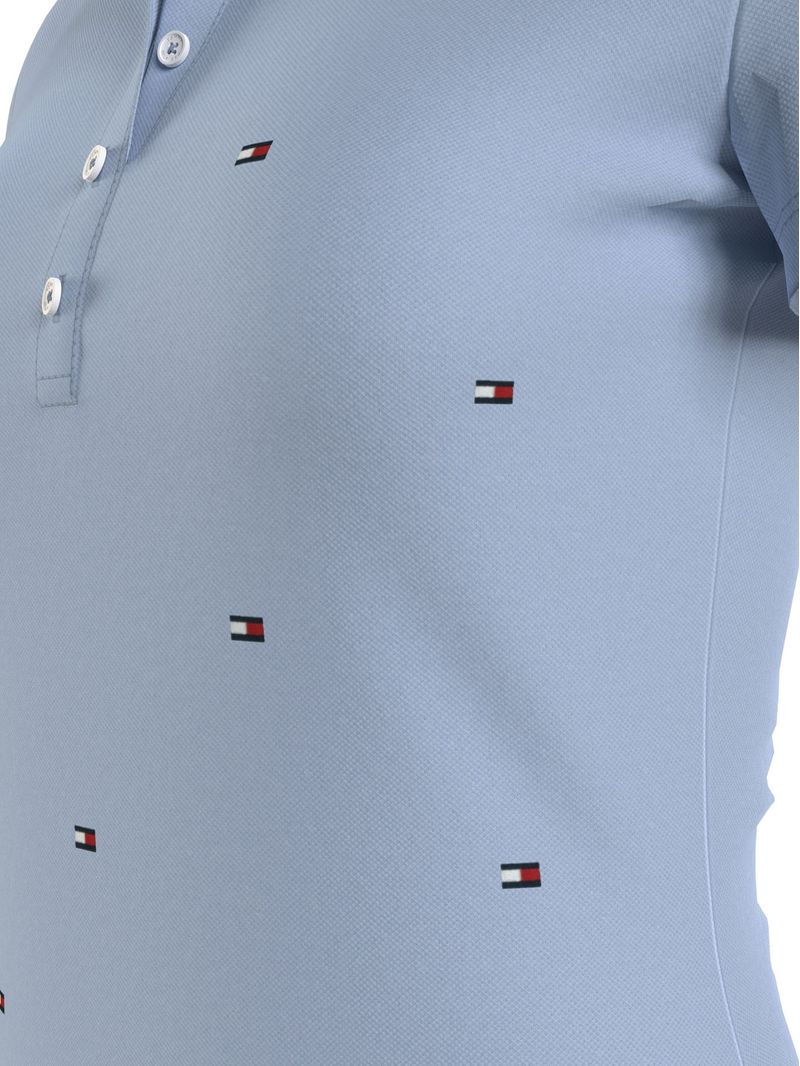 POLO-CON-LOGOS-BORDADOS