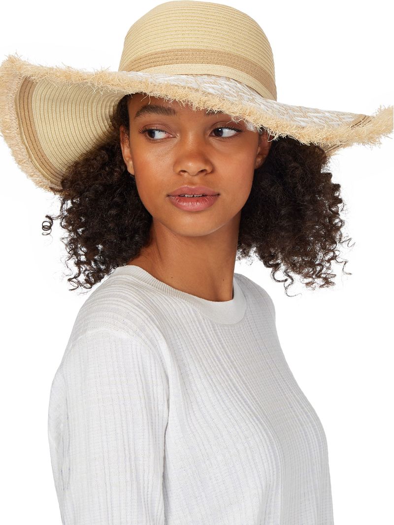SOMBRERO-DE-PAJA-CON-MONOGRAMAS