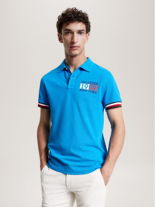 POLO RIBETEADO DE CORTE SLIM CON LOGO
