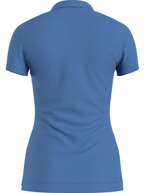 Polo con tapeta de cinco botones y corte slim