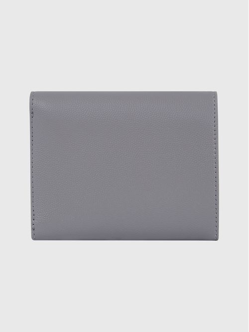 CARTERA CON MONOGRAMA TH MEDIANA CON INSIGNIA