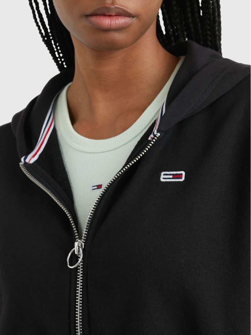 SWEATER-CON-HOODIE-CROPPED-CON-ESTAMPADO-DEL-LOGO