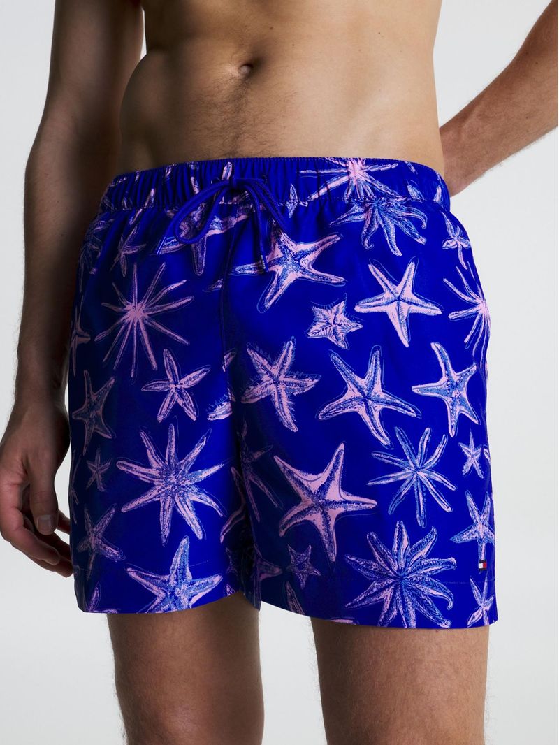 BAÑADOR-ESSENTIAL-ESTAMPADO-DE-MEDIO-LARGO