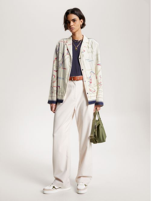 CAMISA AMPLIA CON ESTAMPADO DE PAÑUELO