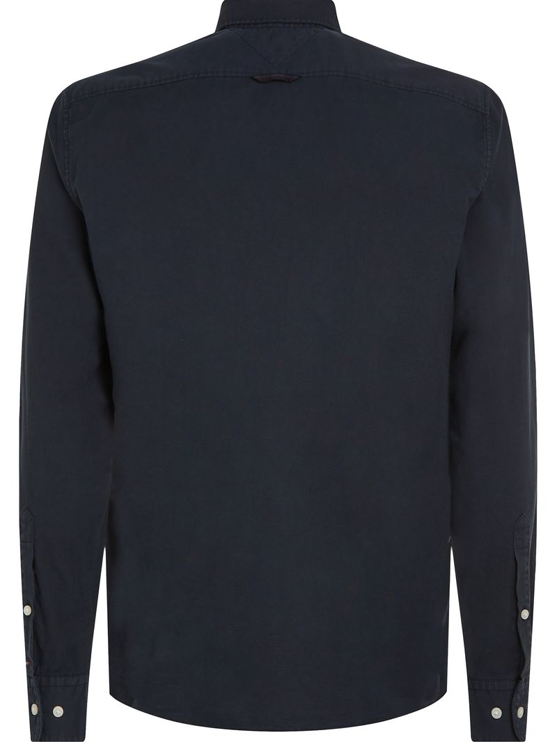 CAMISA-DE-CORTE-REGULAR-TEÑIDA-CON-LOGO