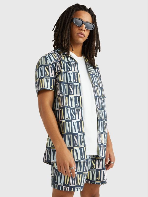 CAMISA DE MANGA CORTA CON ESTAMPADO DEL LOGO