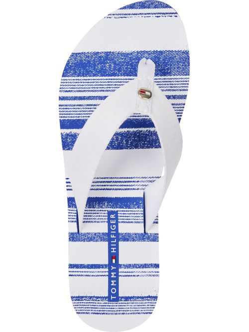 CHANCLETAS CON COLORES CARACTERISTICOS DE LA MARCA