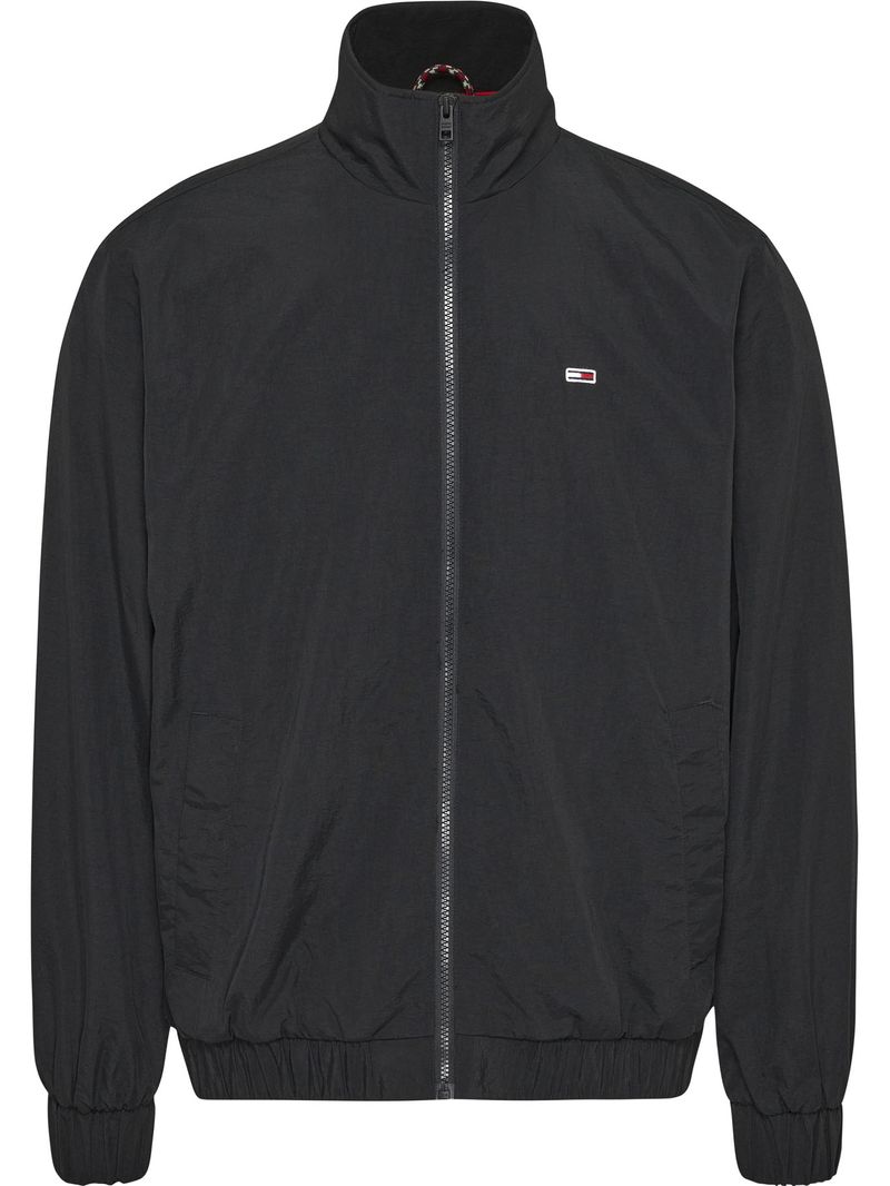 CHAQUETA-CON-PARCHE-CON-LOGO-ESSENTIAL