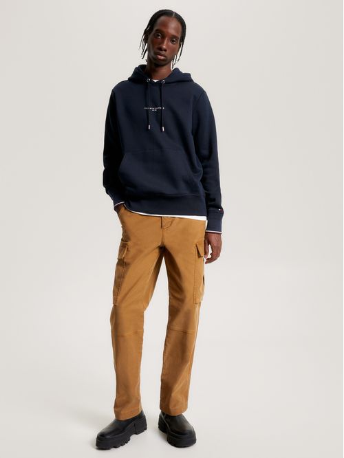 SWEATER CON CAPUCHA Y PUÑOS RIBETEADOS