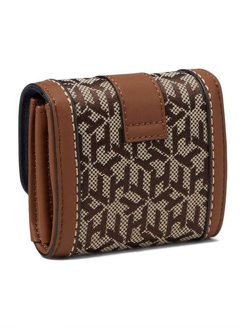 Billetera con solapa y monograma