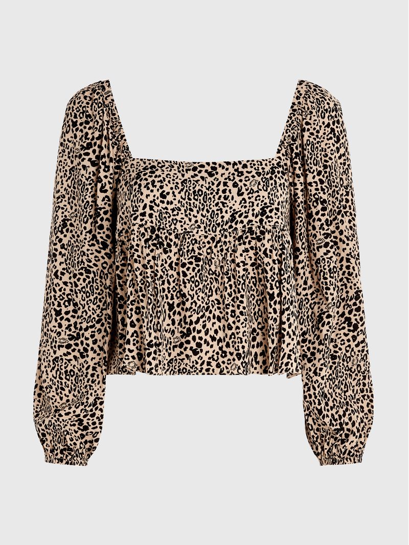 Blusa-con-estampado-de-leopardo-y-peplum