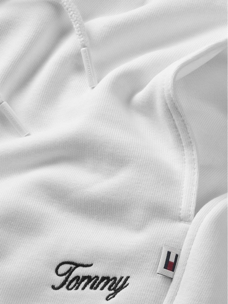 Jogger-relaxed-con-inscripcion
