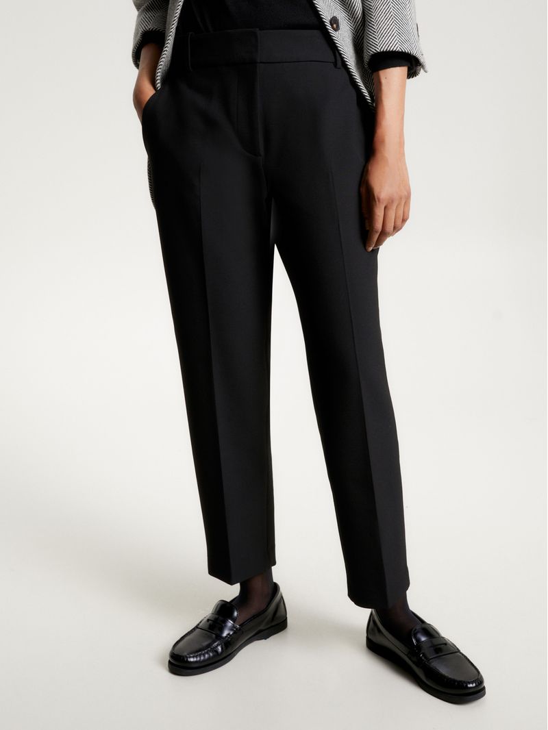 Pantalon-de-viaje-con-pierna-recta