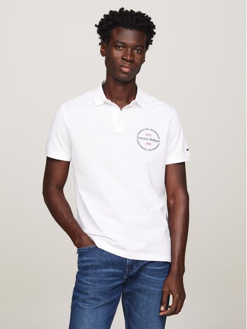 Polo de corte regular con logo circular