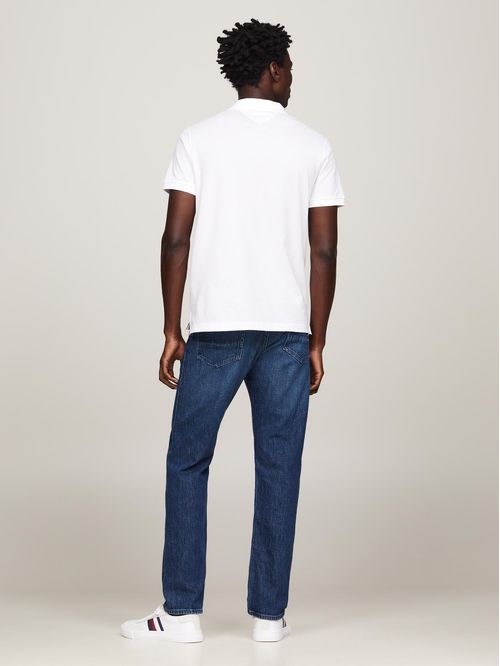 Polo de corte regular con logo circular