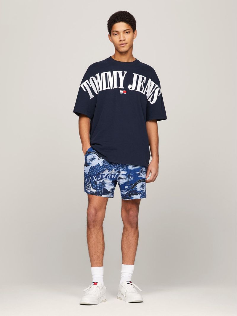 Short-con-estampado-hawaiano