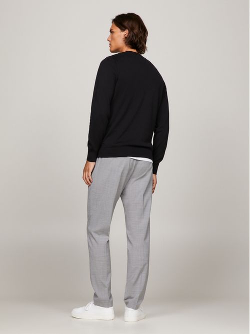 Sweater classic de cuello redondo