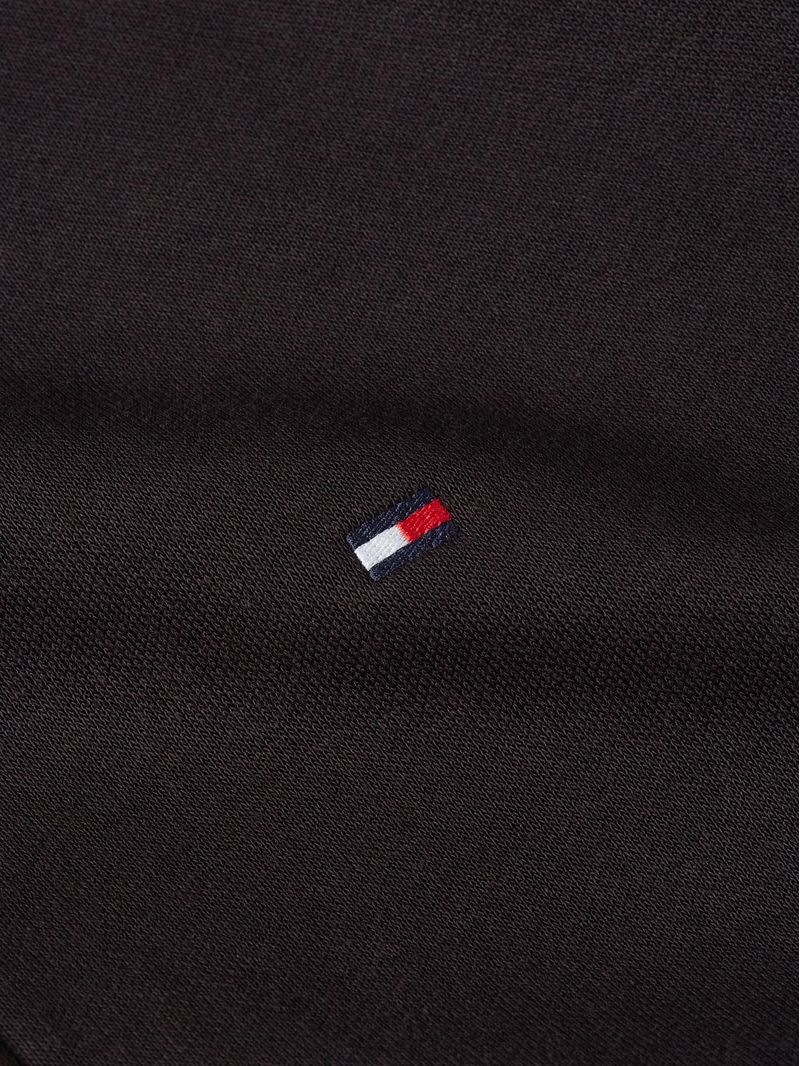 Sweater-con-hoodie-y-cierre-de-zipper