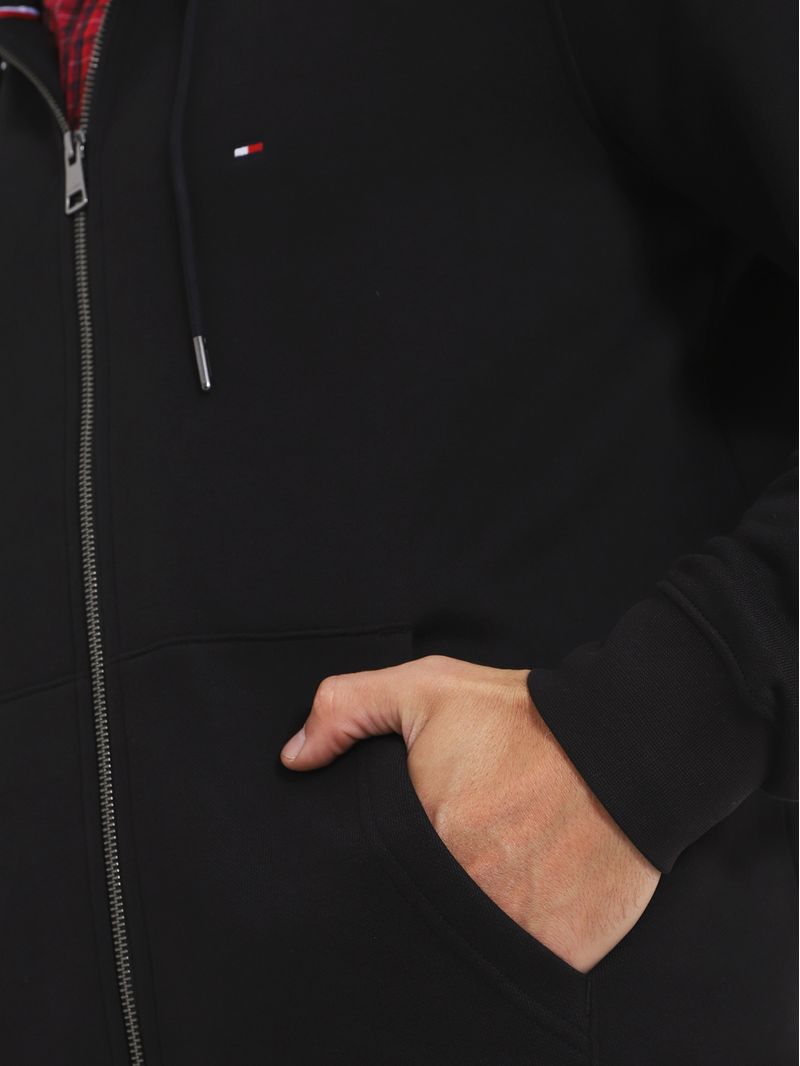 Sweater-con-hoodie-y-cierre-de-zipper