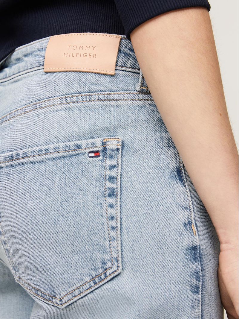 Jeans-pitillo-ajustados-de-talle-alto-desteñidos