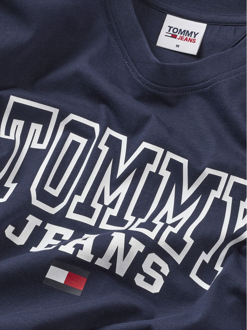 T-shirt-con-logo