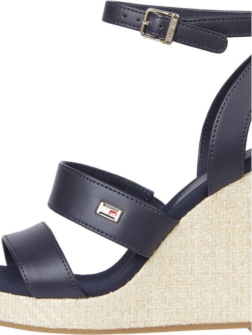 Sandalias de cuña alta con detalles de cuerda