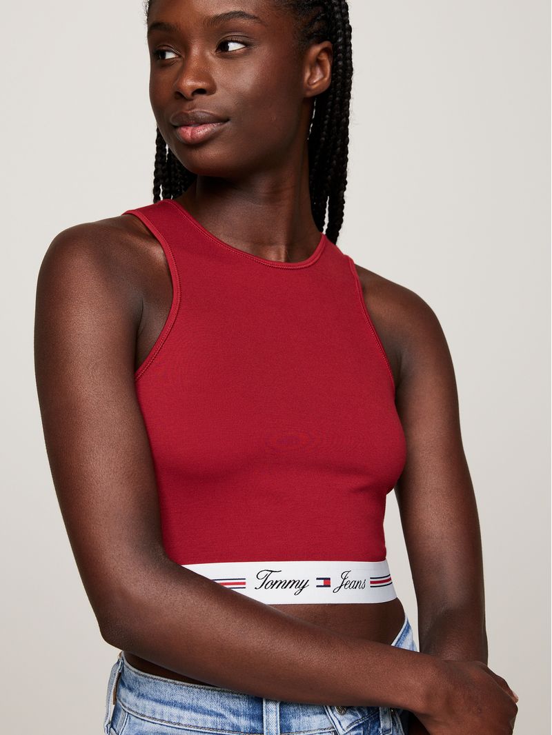 Bralette-cropped-con-efecto-cut-out-trasero