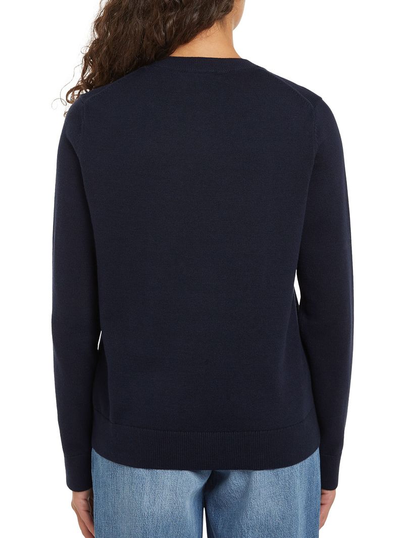 Sweater-con-escudo-del-monograma-TH-bordado