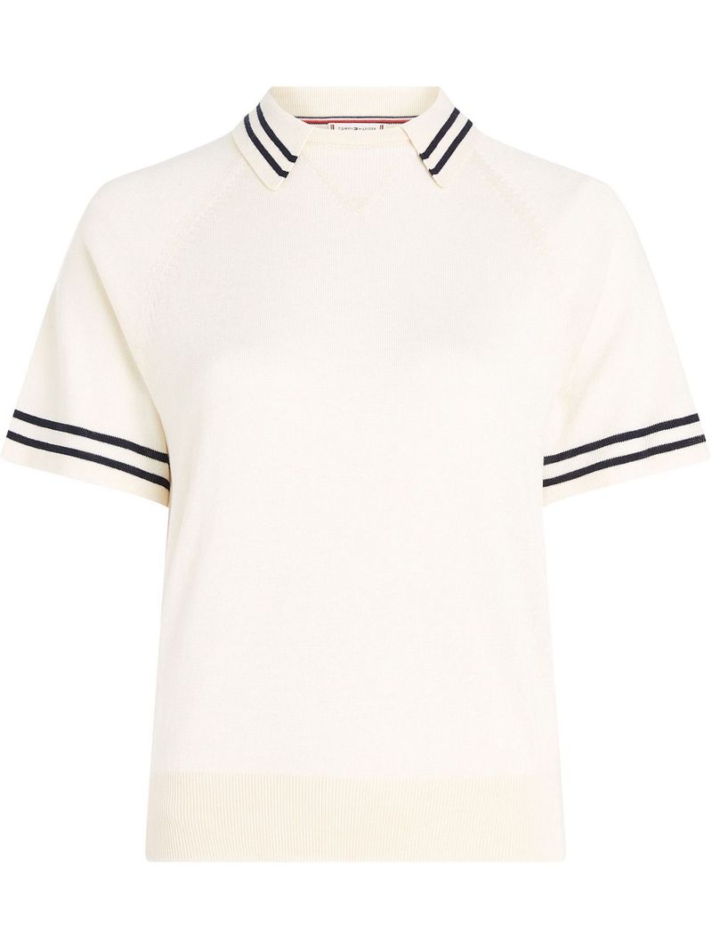 Sweater-tipo-polo-con-ribetes-de-raya-