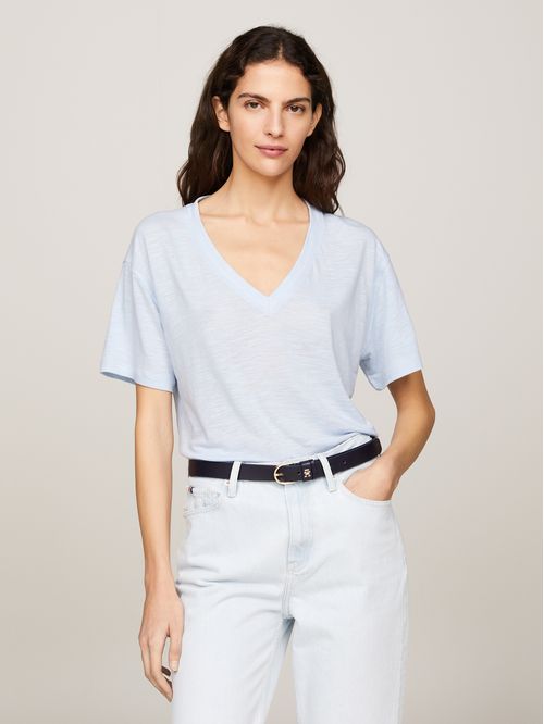 T-shirt con cuello en v y corte amplio