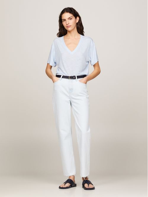 T-shirt con cuello en v y corte amplio