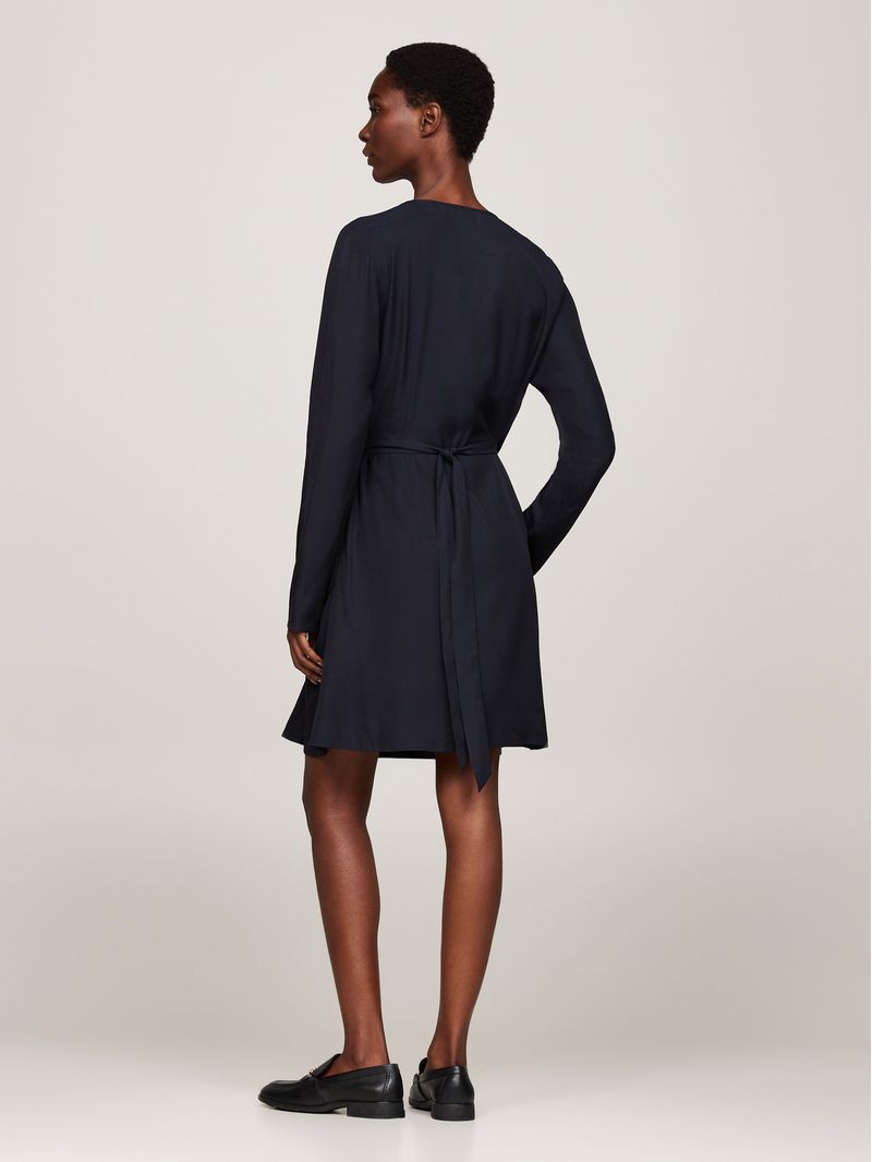Vestido-cruzado-corto-de-botonadura-doble