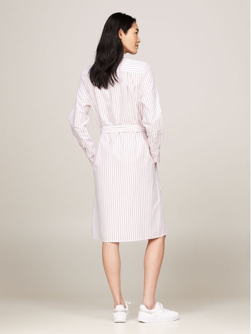 Vestido de rayas con corte regular