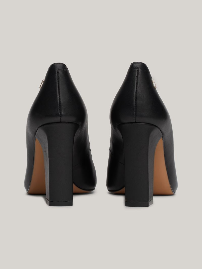 Zapatos-de-salon-en-piel-con-tacon-ancho