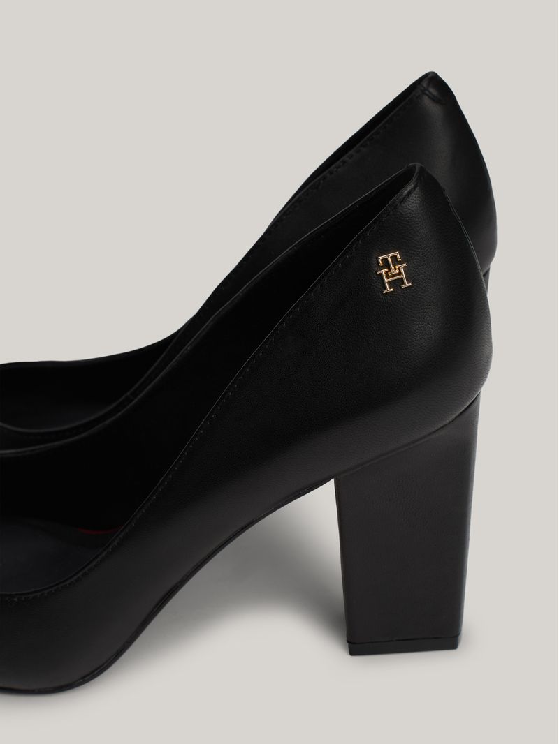 Zapatos-de-salon-en-piel-con-tacon-ancho