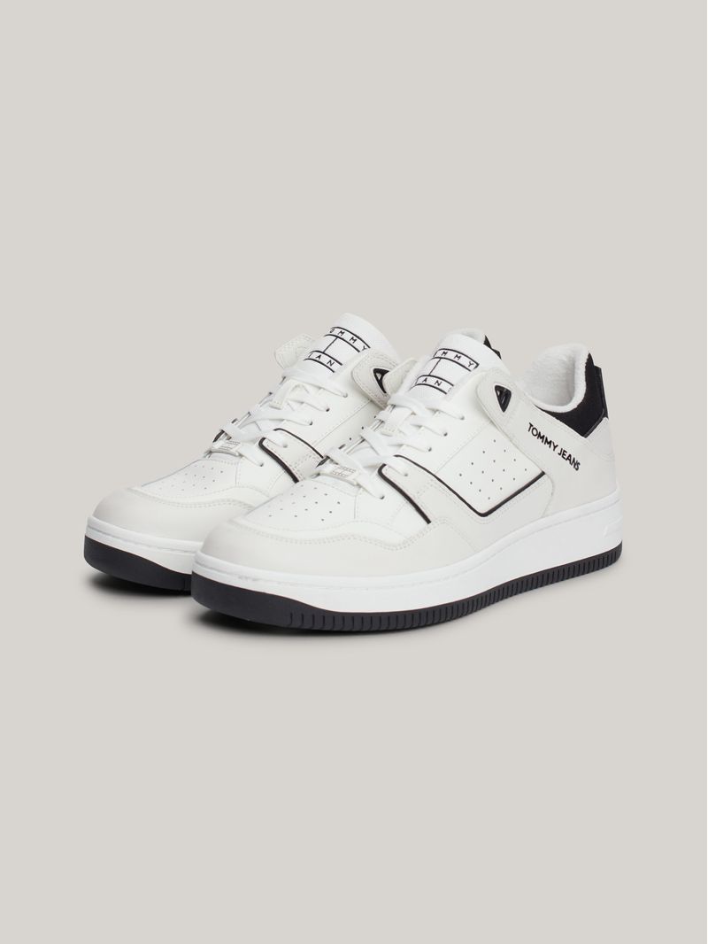 Tenis-de-piel-con-parche-en-relieve