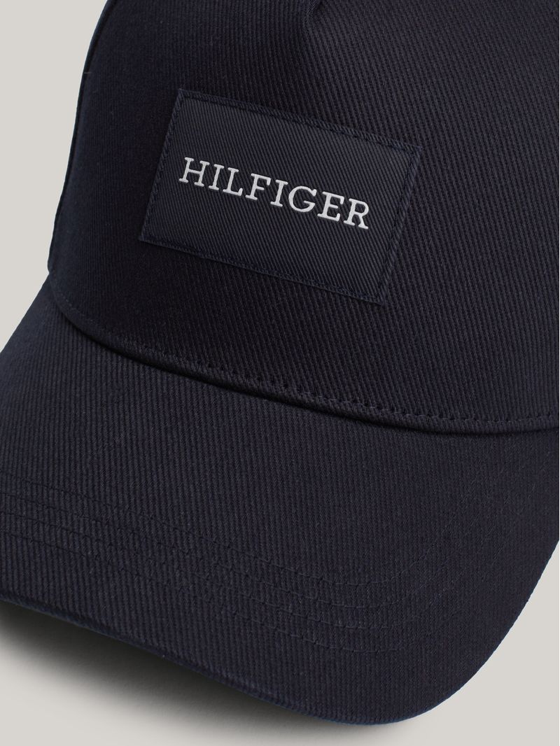 Gorra-con-parche-monotipo-de-5-paneles