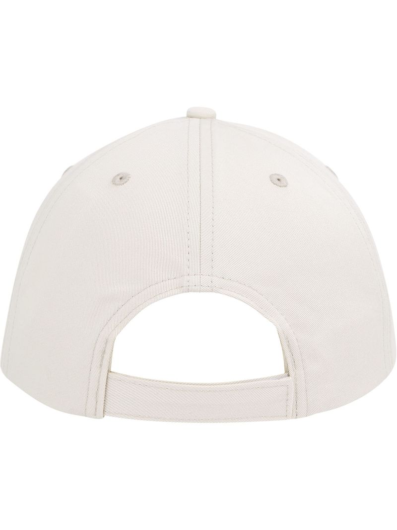Gorra-de-beisbol-con-logo-bordado
