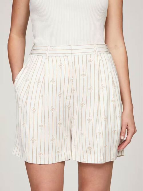 Short fluido con nudo de cuerda