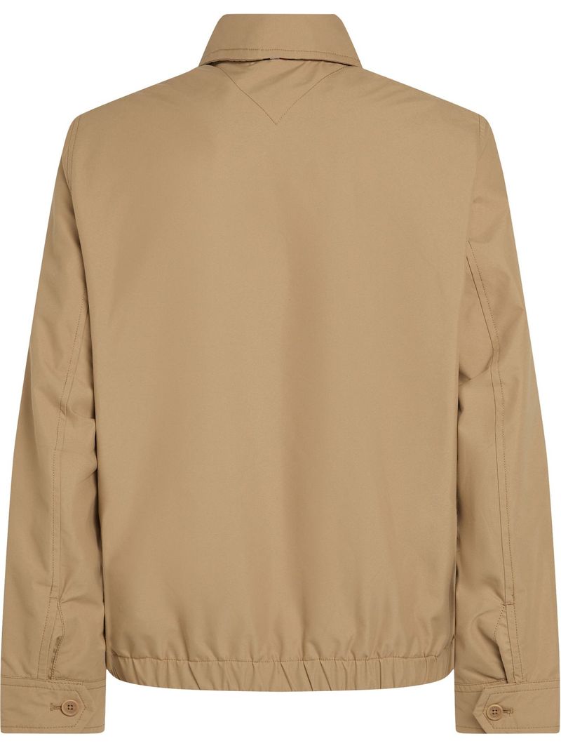 Chaqueta-Ivy-con-logo