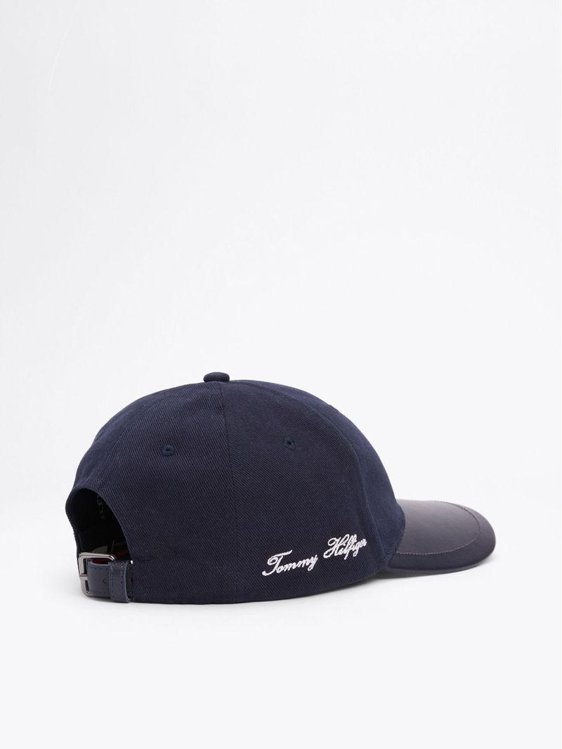 Gorra-de-beisbol-con-visera-lisa