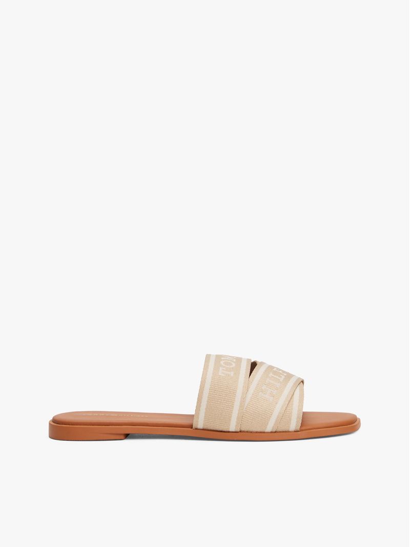 Mules-con-pala-de-tejido-trenzado-con-logo