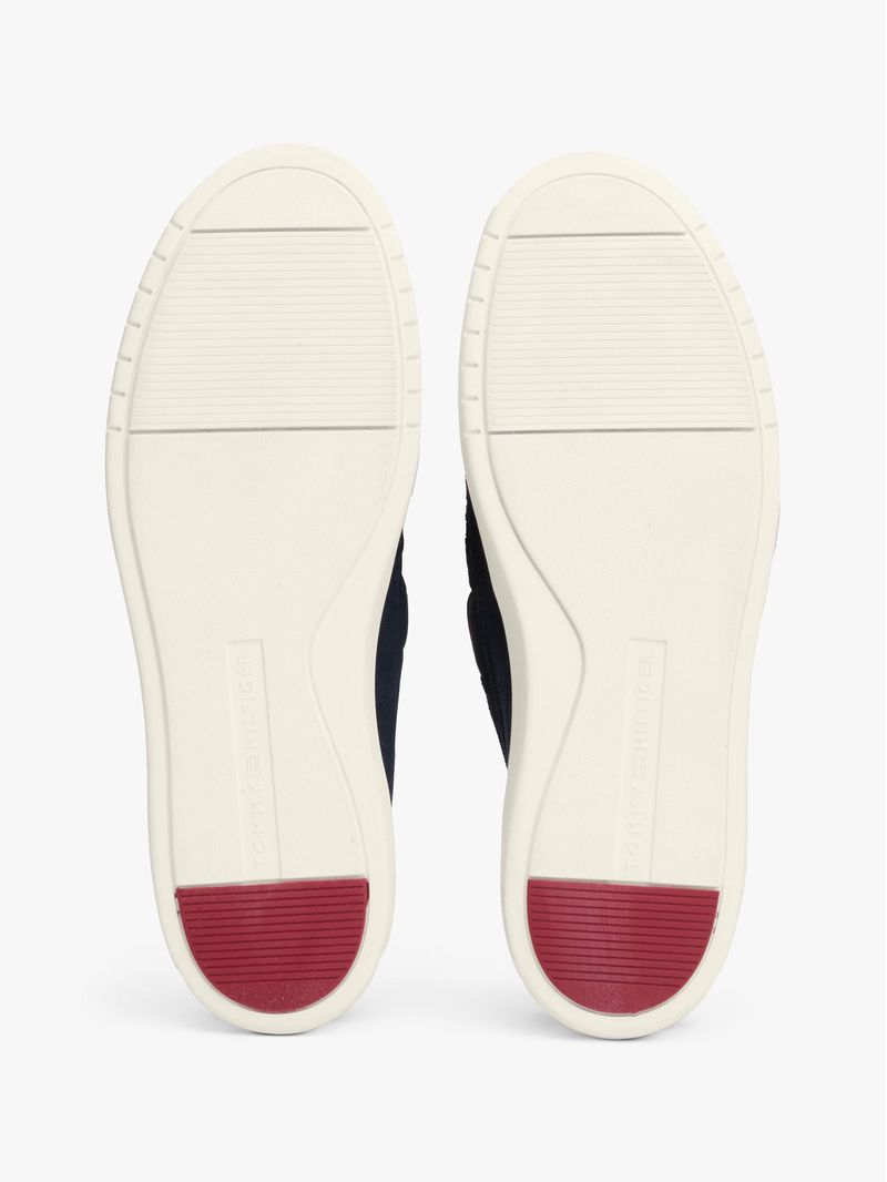 Nauticos-hibridos-de-ante-con-cordones