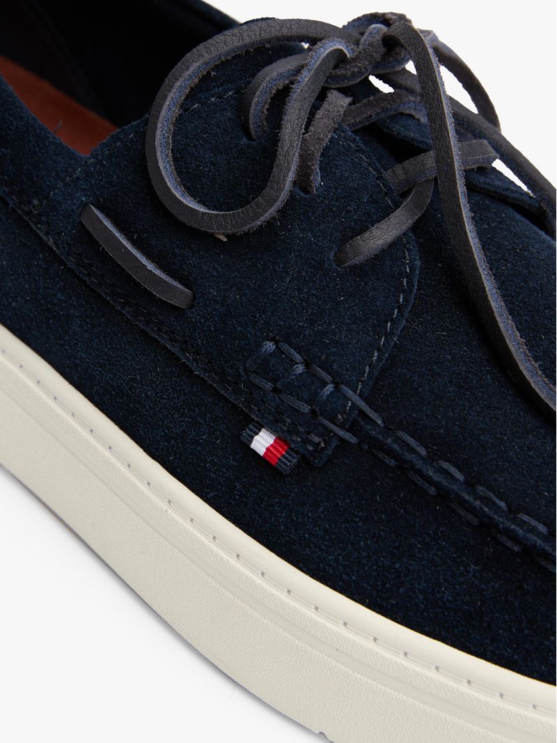 Nauticos-hibridos-de-ante-con-cordones