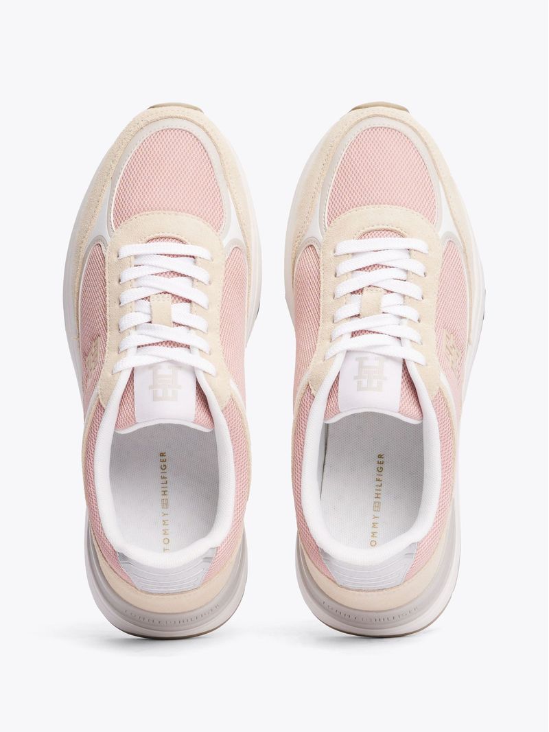 Tenis-con-mezcla-de-texturas