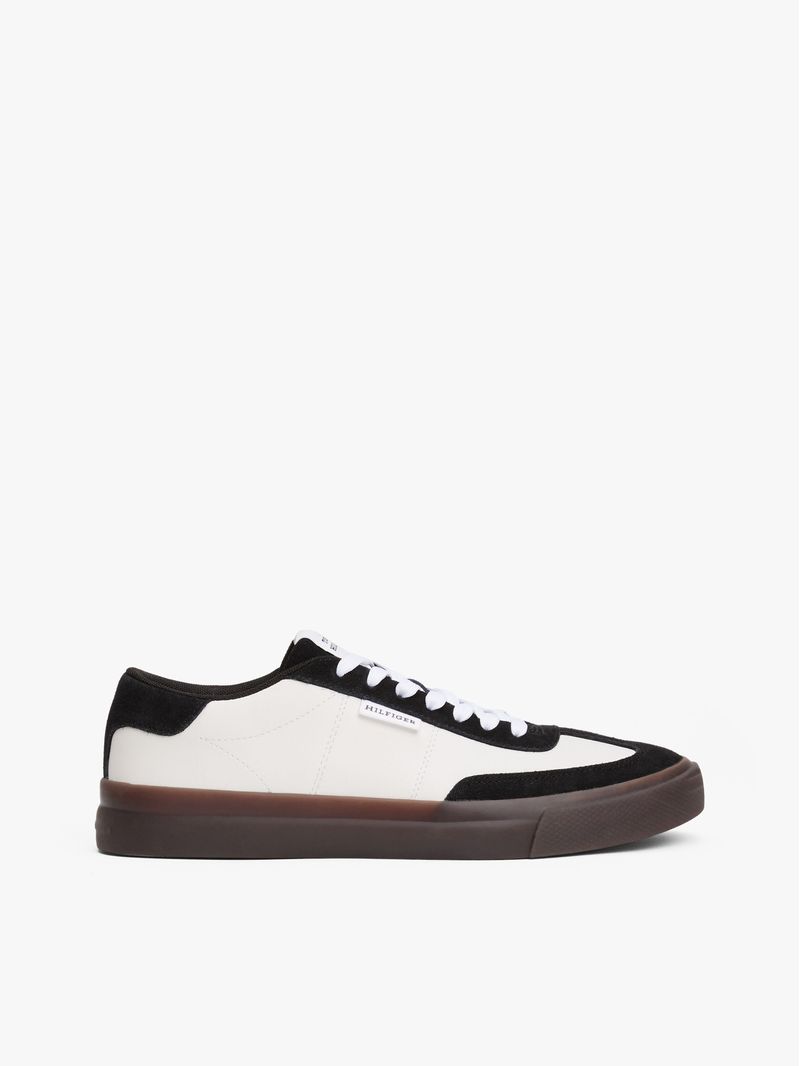 Tenis-con-suela-cupsole-a-contraste